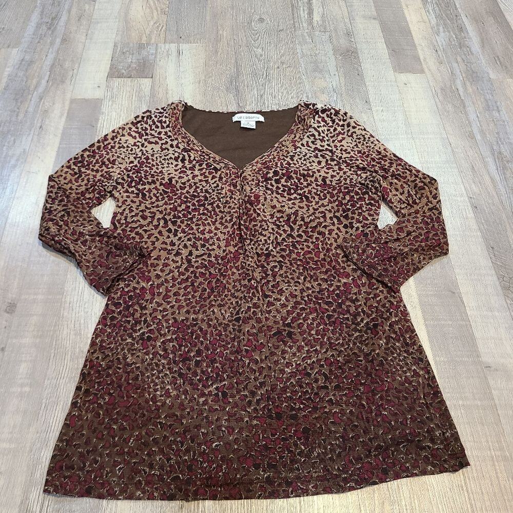 Liz claiborne medium womens v-neck blouse with 3/4 sleeves